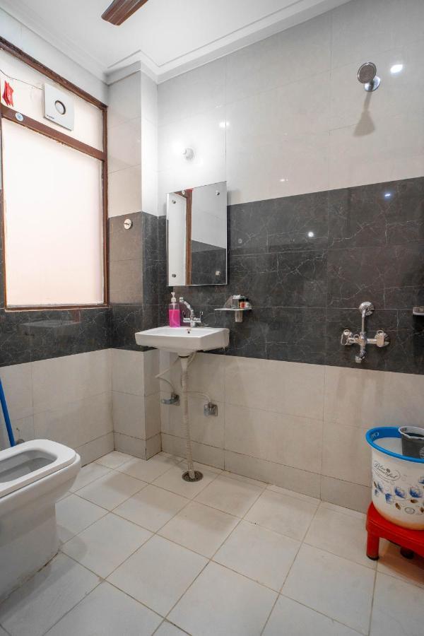 The Lodgers 2 Bhk Serviced Apartment Infront Of Artemis Hospital Gurgaon Exterior photo