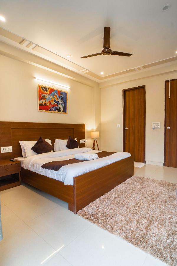 The Lodgers 2 Bhk Serviced Apartment Infront Of Artemis Hospital Gurgaon Exterior photo